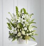 The_FTD_In_Our_Thoughts_Arrangement_74fb628a-2ba6-46db-943e-9dfcd3d02df8_large-a.jpg