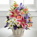 The_Wondrous_Nature_Bouquet_by_FTD_e523a764-65be-4183-a742-56e610a43074_large-a.jpg
